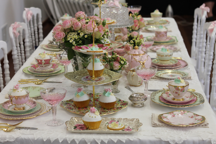 Hochzeitstafel in Pastellfarben