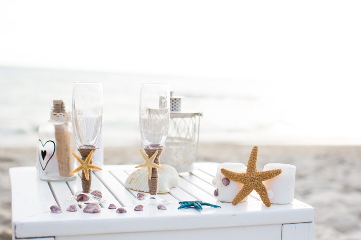 Tischdeko bei der Strandhochzeit