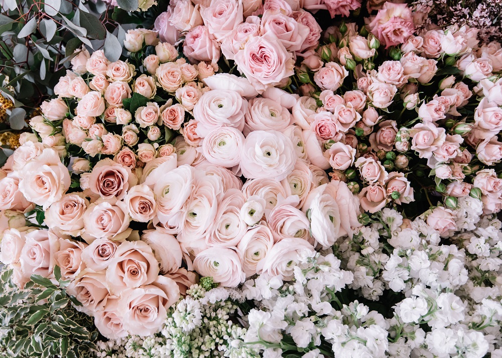 Blumen als Deko im Hochzeitstrend 2019 – botanical.