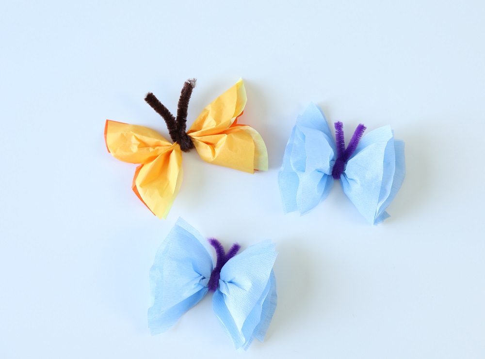 Schmetterlinge aus Papier für Schultüte