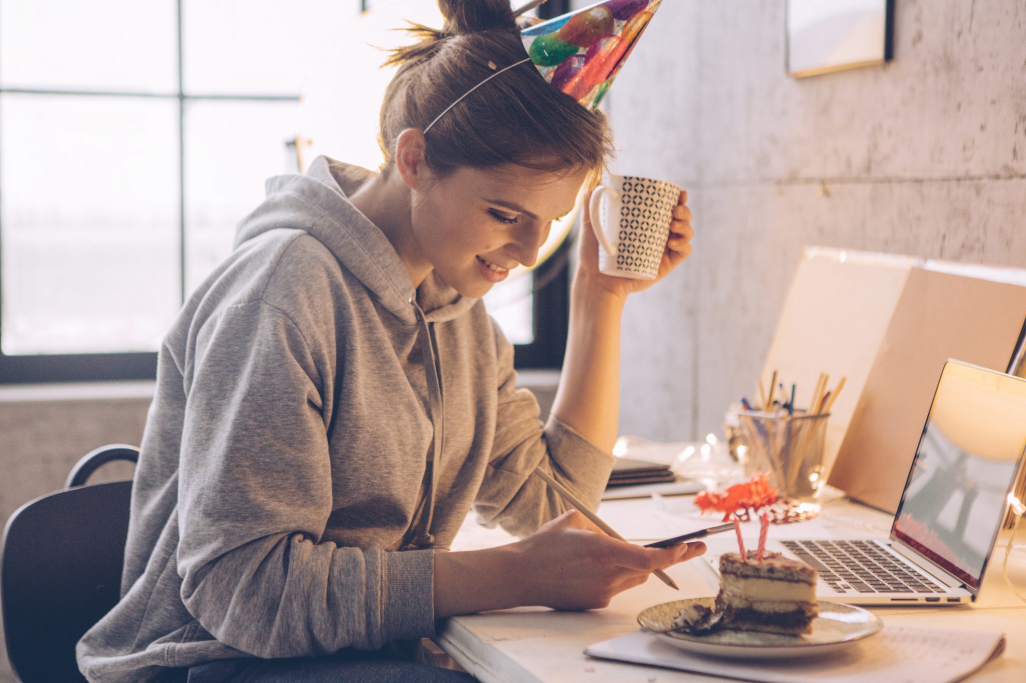 Im Home Office Geburtstage Den Alltag Co Feiern 5 Tipps