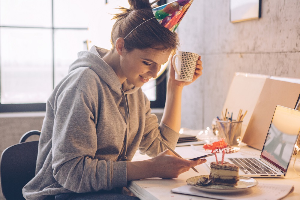 Im home office geburtstage den alltag co feiern 5 tipps