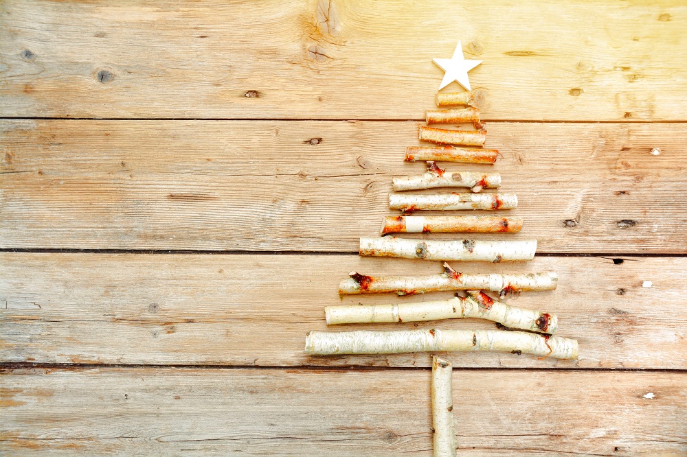 Tannenbaum aus Zweigen basteln