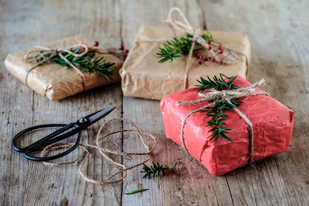 Weihnachtsgeschenke nachhaltig verpacken 9 kreative Ideen