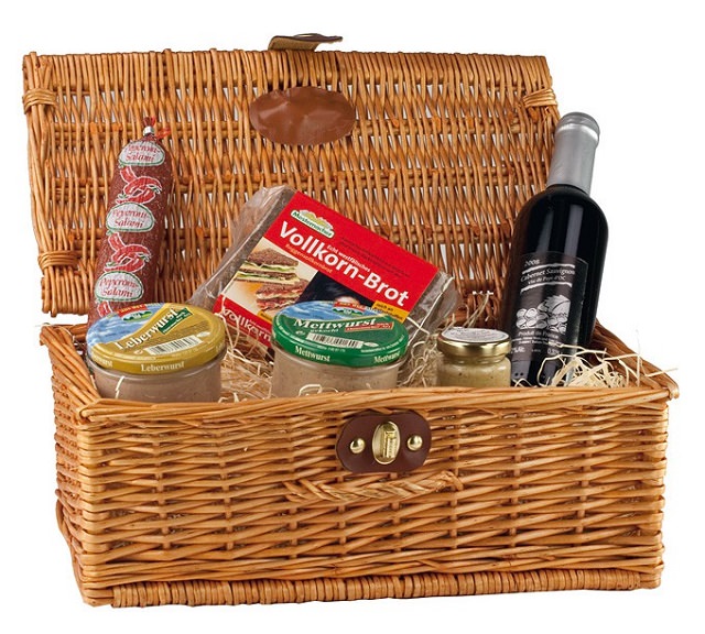 Gefüllter Geschenkkorb
